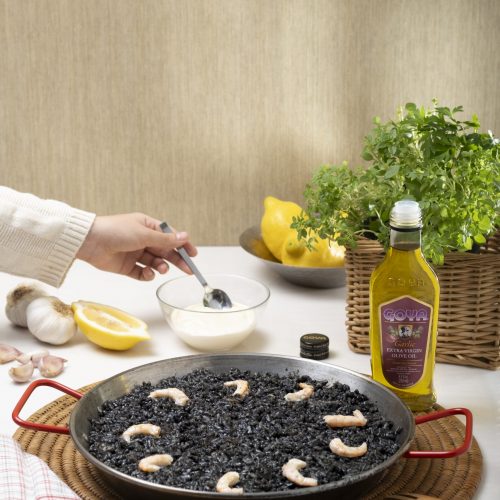 arroz negro con goya garlic